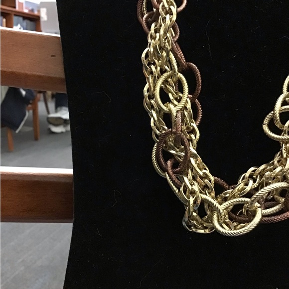 NWOT Beautiful Multiple chain Gold and Brown Necklace - Picture 4 of 5